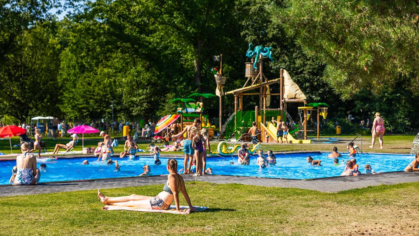 Waterspeelpark Splesj Molecaten Park Bosbad Hoeven 03 kinderbad