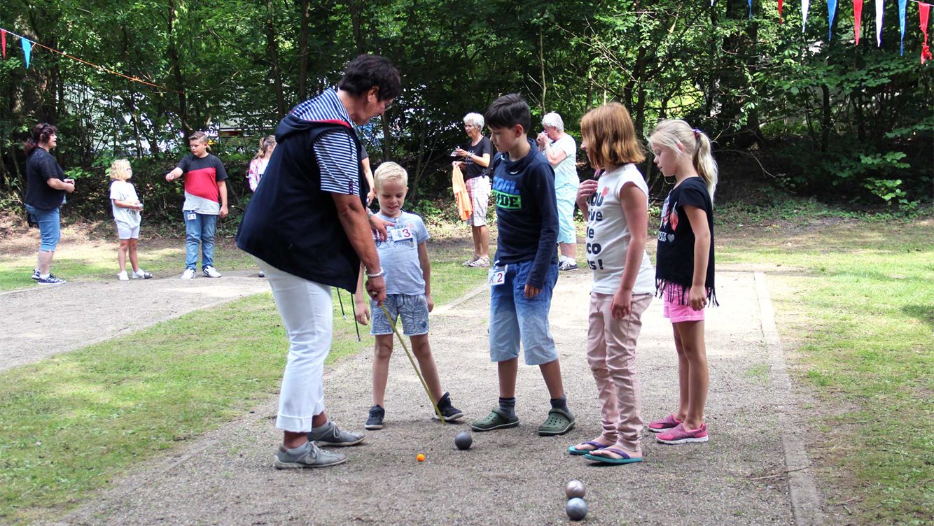 Molecaten Park Bosbad Hoeven 30 Jeu de boulesbaan