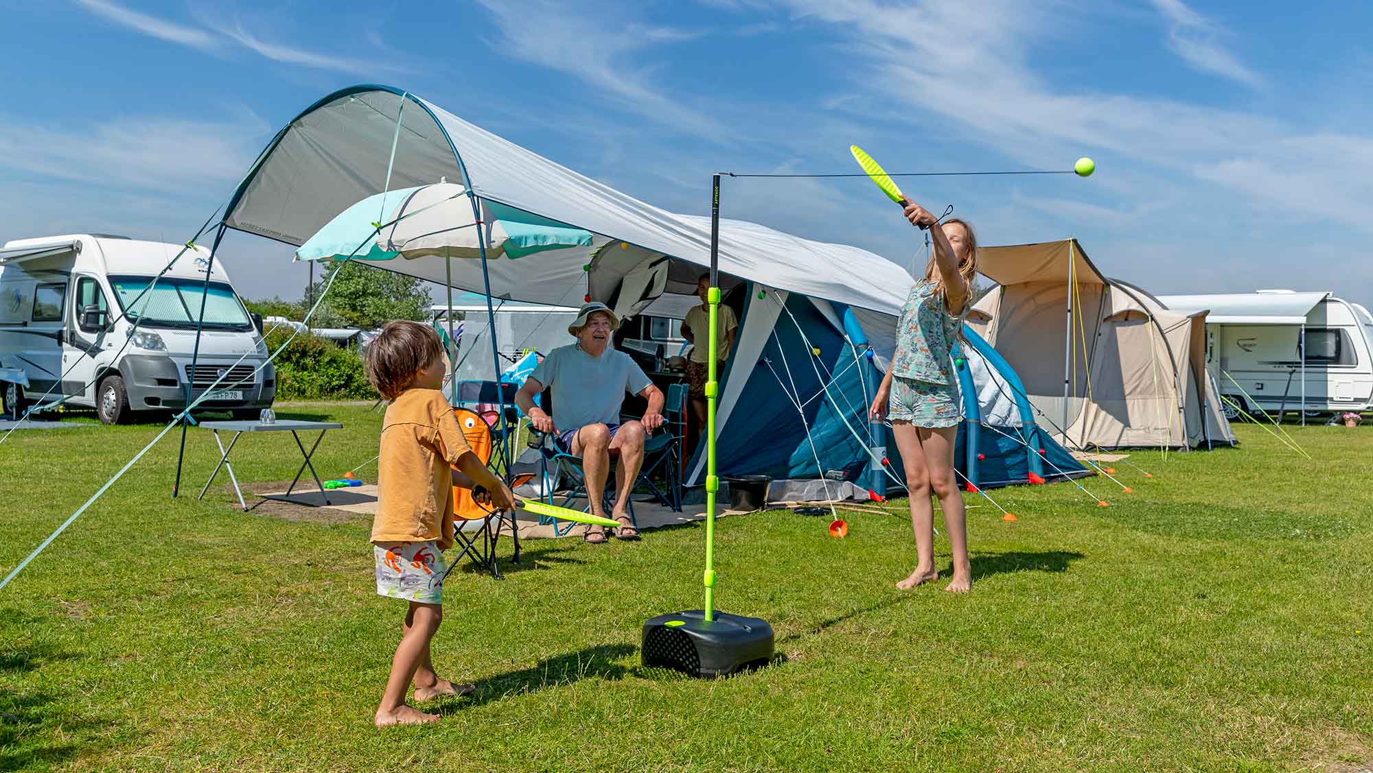Basisplaats huisdiervrij kamperen Molecaten Park Noordduinen 01